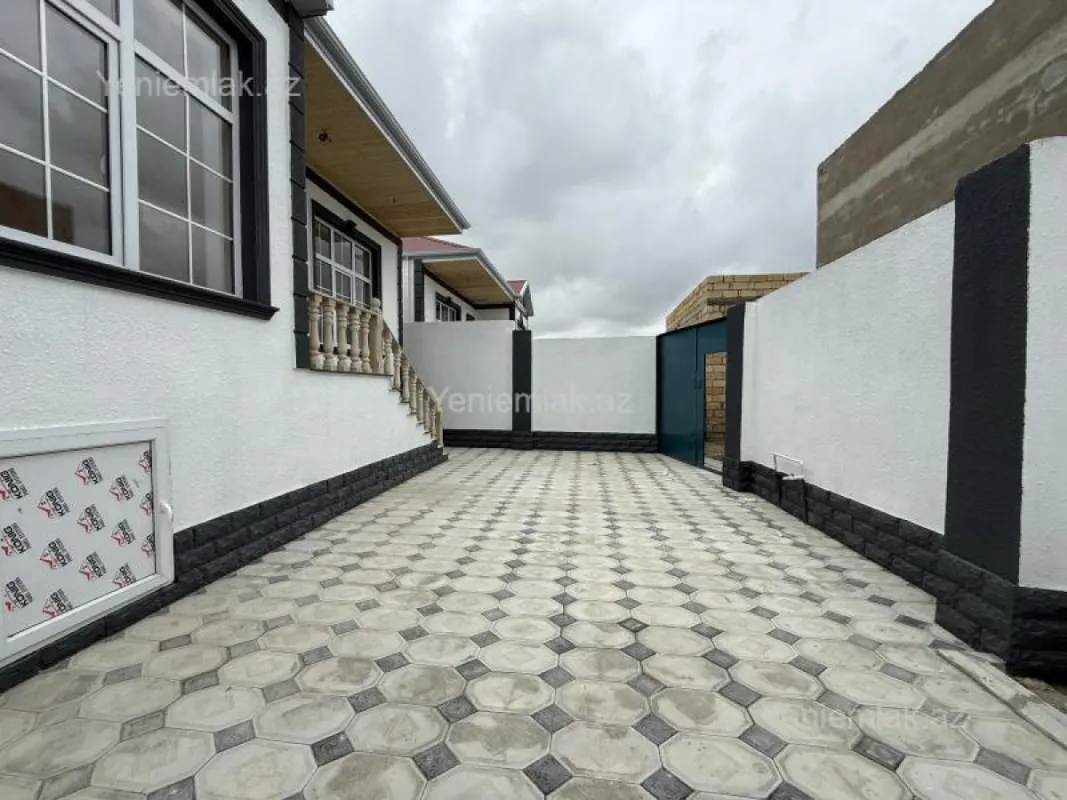 Satılır 3 otaqlı həyət evi 100 m²