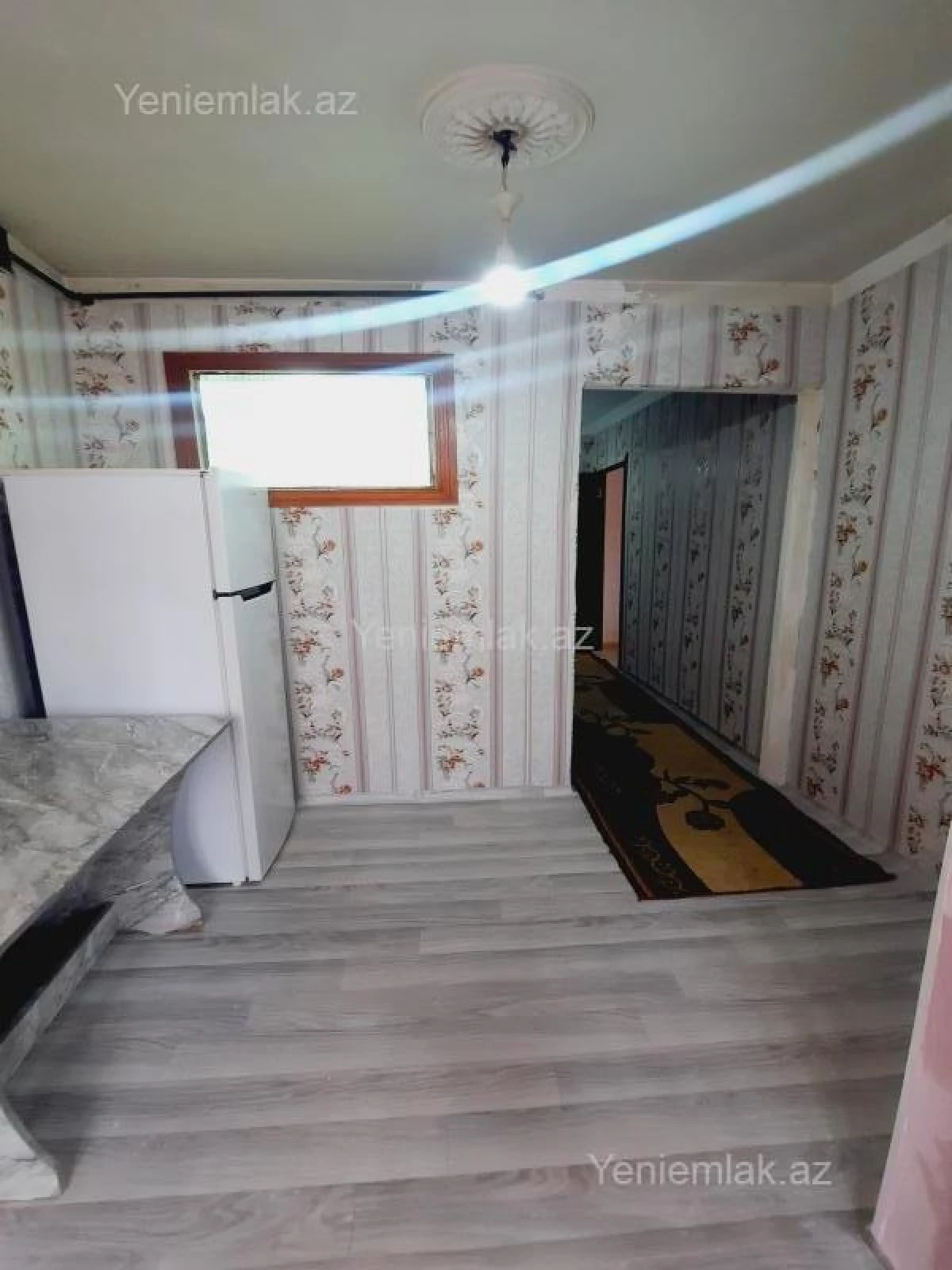 Satılır 1 otaqlı köhnə tikili 40 m²