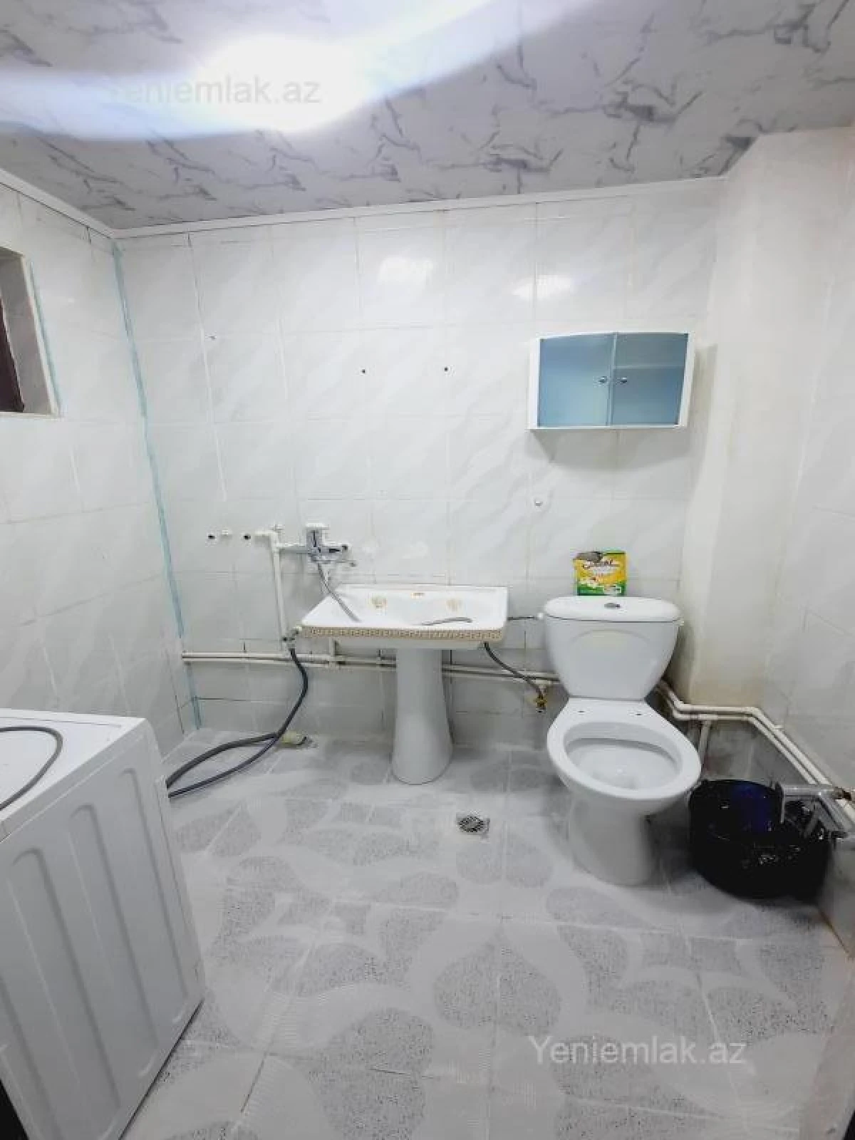 Satılır 1 otaqlı köhnə tikili 40 m²