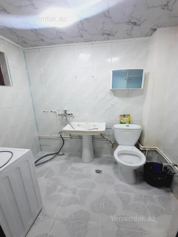Satılır 1 otaqlı köhnə tikili 40 m²