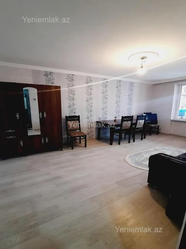 Satılır 1 otaqlı köhnə tikili 40 m²