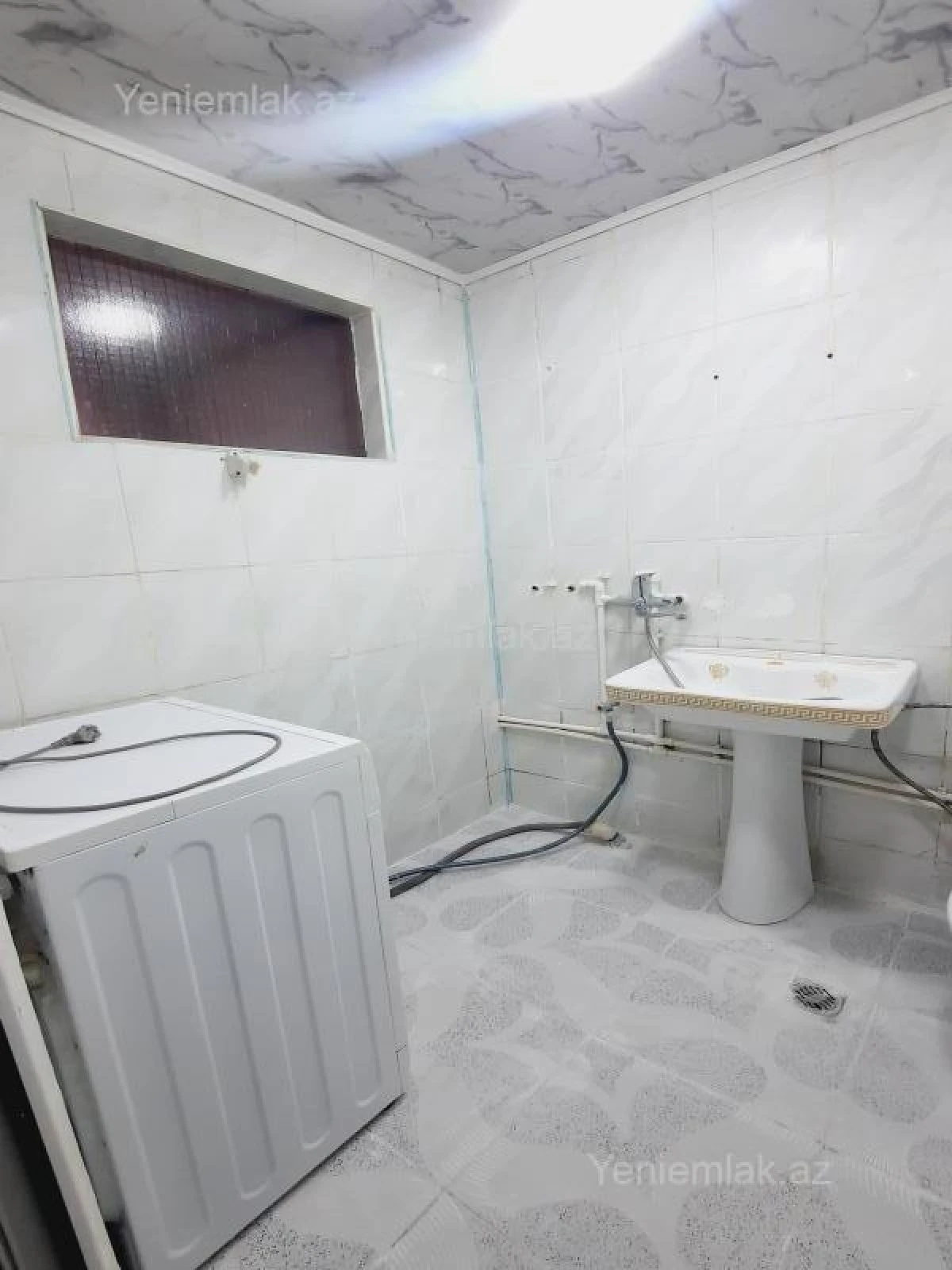 Satılır 1 otaqlı köhnə tikili 40 m²