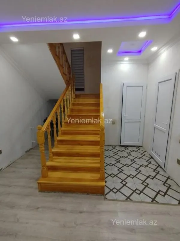 Satılır 5 otaqlı həyət evi 350 m²
