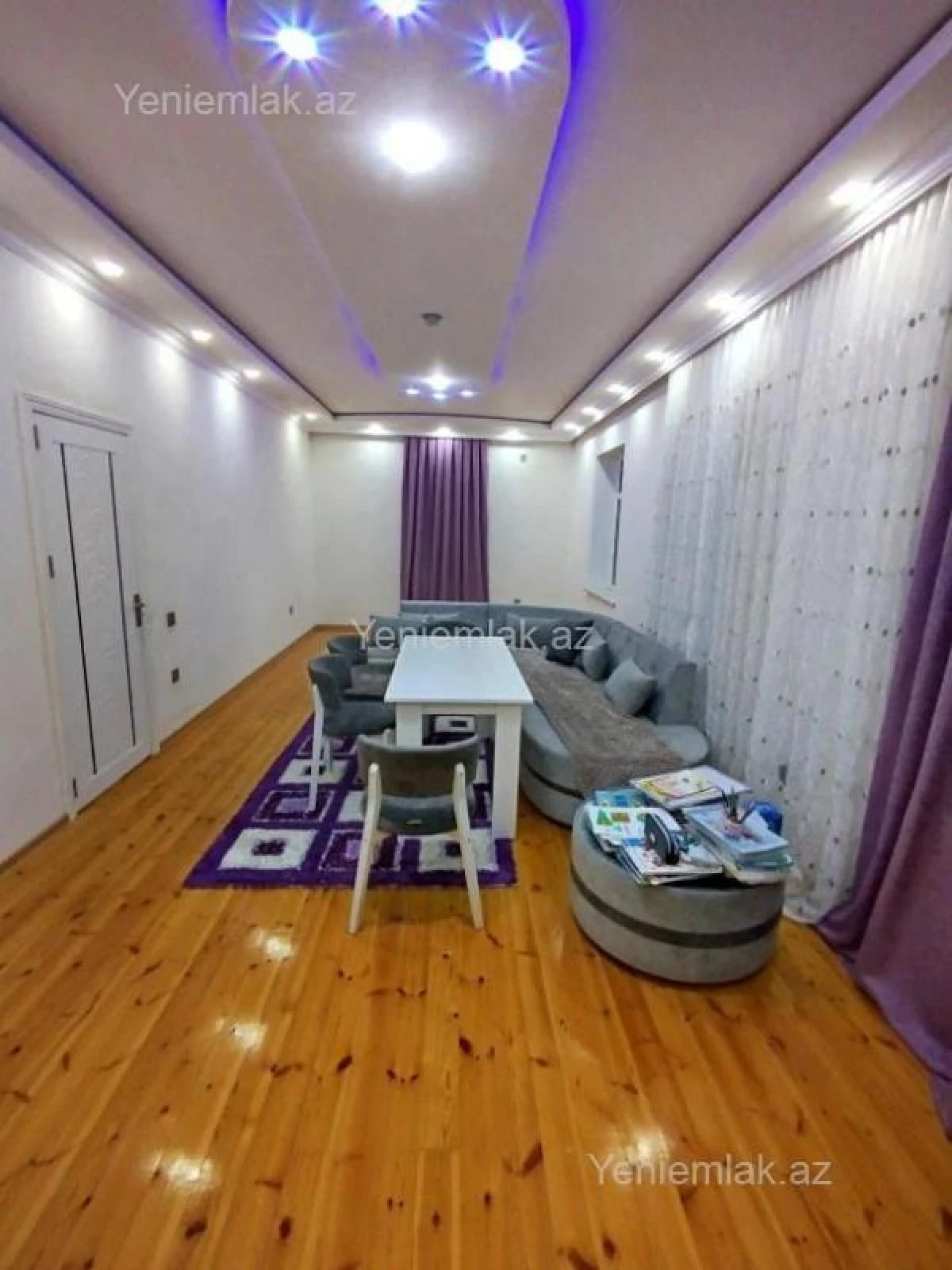 Satılır 5 otaqlı həyət evi 350 m²