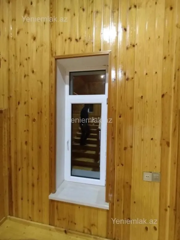 Satılır 5 otaqlı həyət evi 350 m²