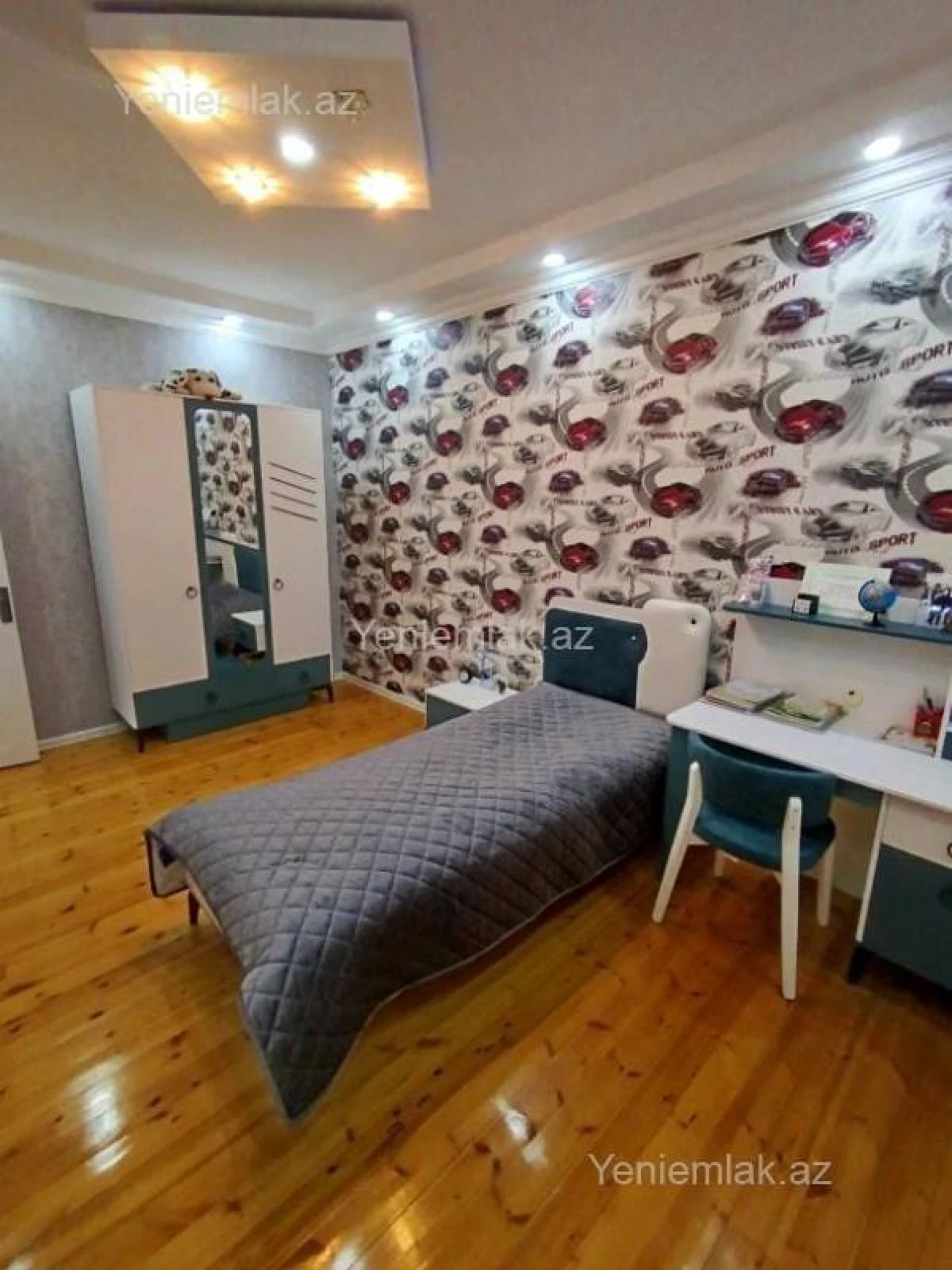 Satılır 5 otaqlı həyət evi 350 m²