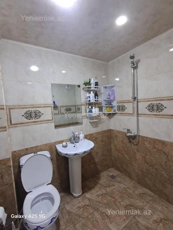 Satılır 4 otaqlı köhnə tikili 90 m²