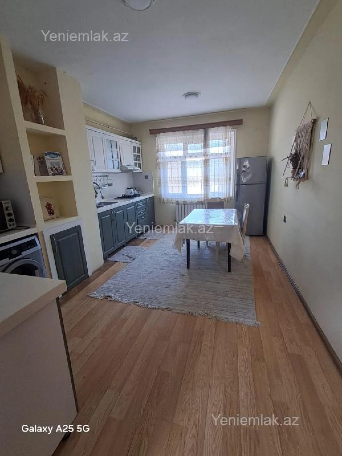 Satılır 4 otaqlı köhnə tikili 90 m²