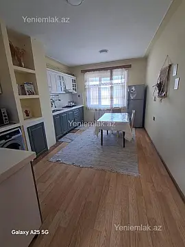 Satılır 4 otaqlı köhnə tikili 90 m²