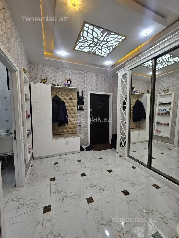 Satılır 2 otaqlı yeni tikili 71 m²