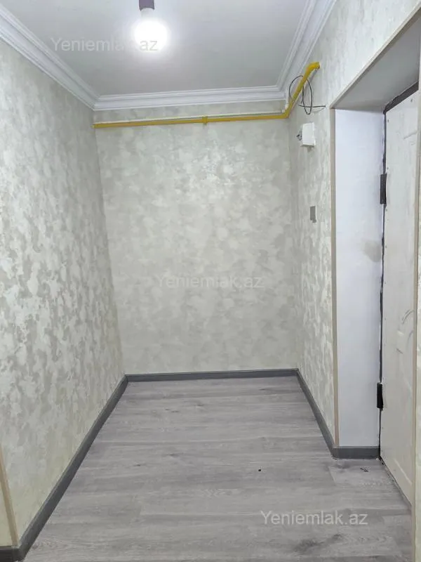 Satılır 1 otaqlı köhnə tikili 31 m²