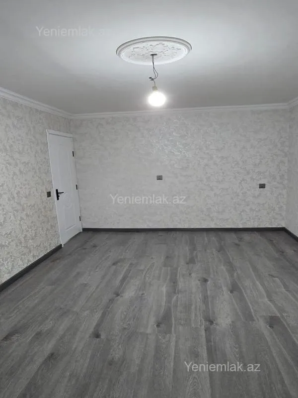 Satılır 1 otaqlı köhnə tikili 31 m²