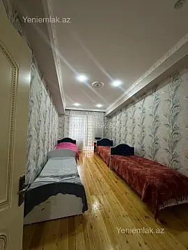 Satılır 4 otaqlı yeni tikili 200 m²