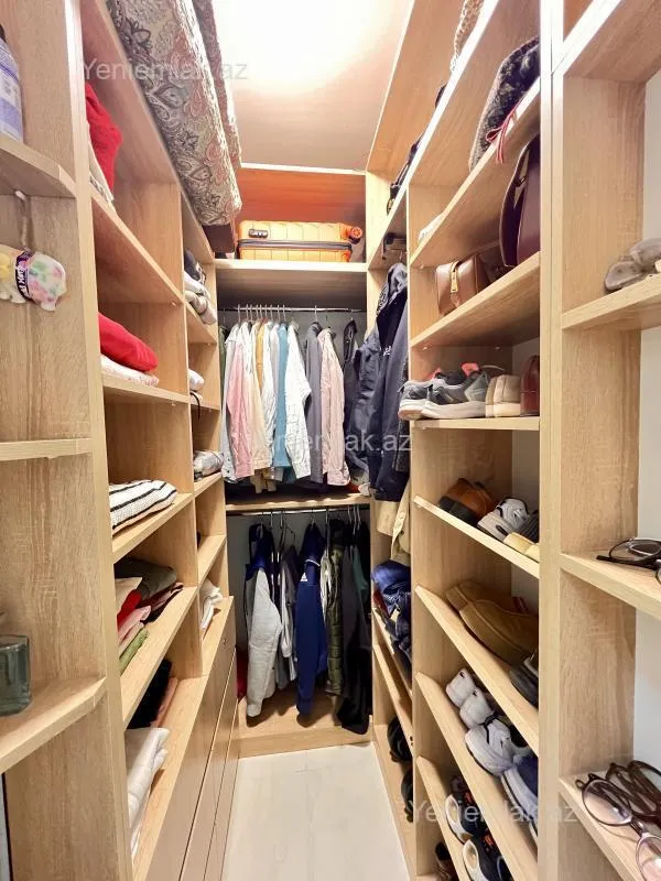 Satılır 2 otaqlı yeni tikili 72.8 m²