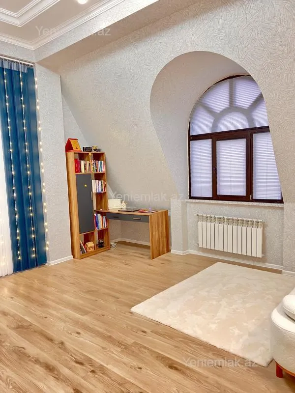 Satılır 2 otaqlı yeni tikili 72.8 m²