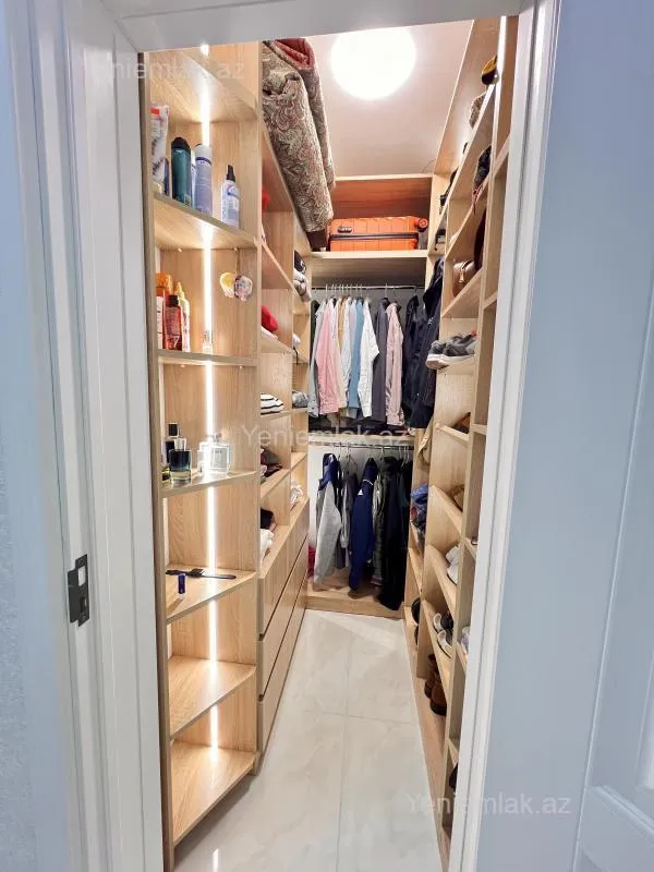 Satılır 2 otaqlı yeni tikili 72.8 m²
