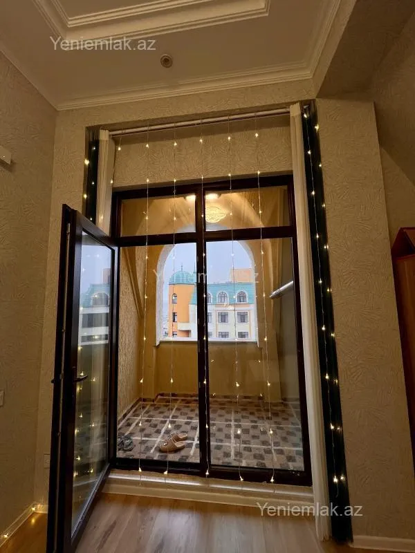 Satılır 2 otaqlı yeni tikili 72.8 m²
