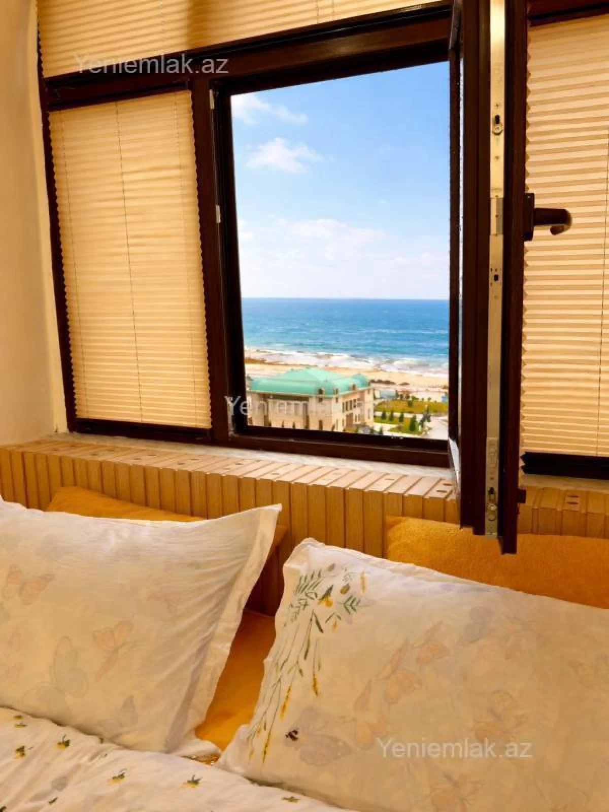 Satılır 2 otaqlı yeni tikili 72.8 m²