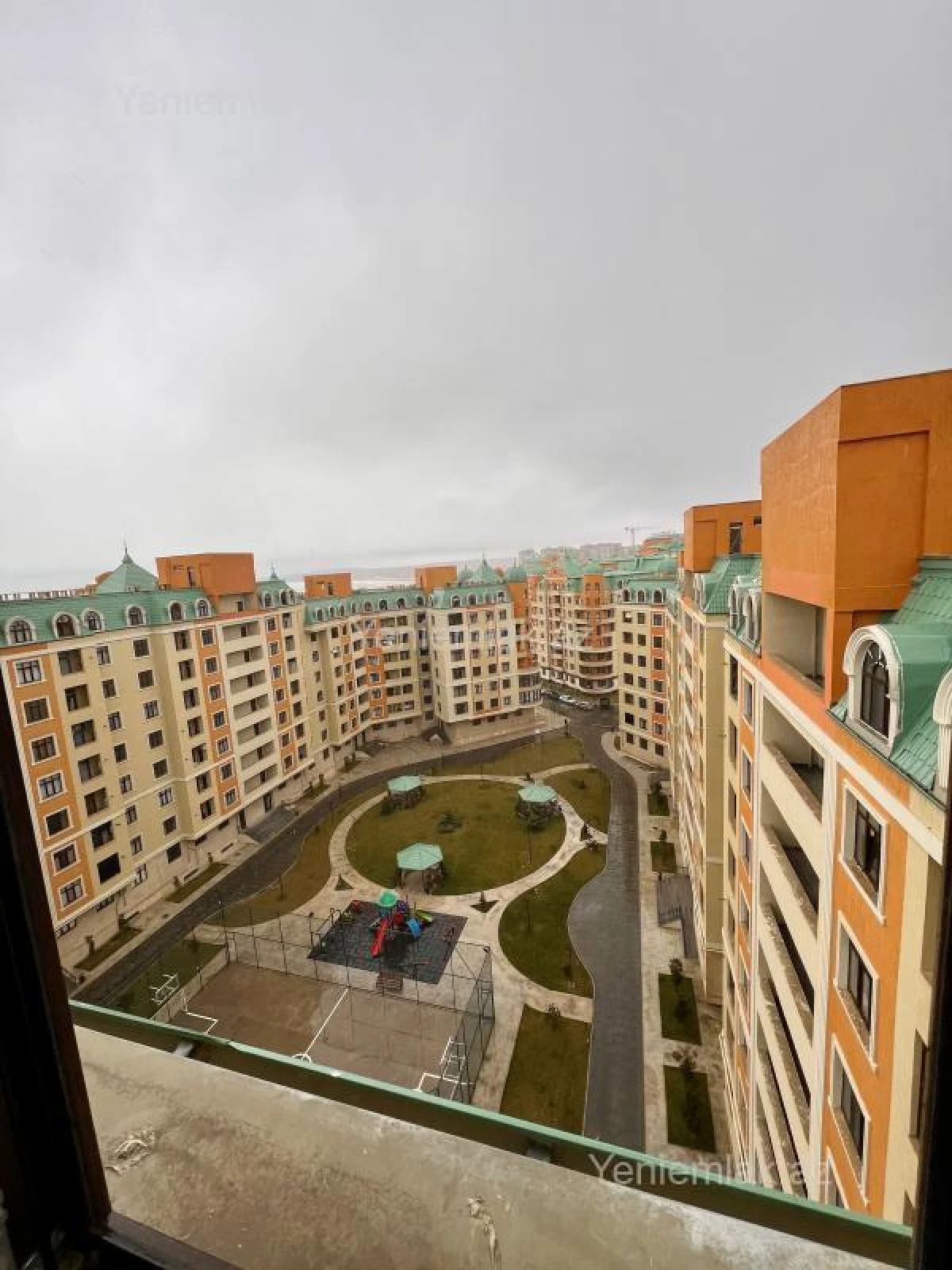 Satılır 2 otaqlı yeni tikili 72.8 m²