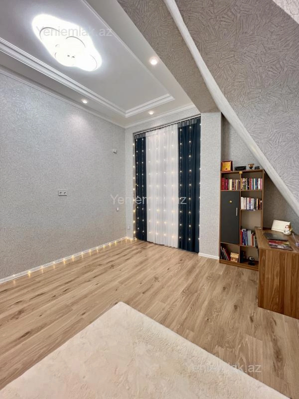 Satılır 2 otaqlı yeni tikili 72.8 m²