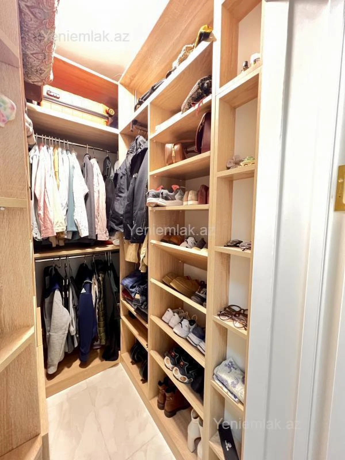 Satılır 2 otaqlı yeni tikili 72.8 m²