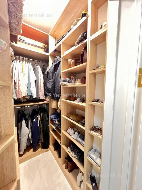 Satılır 2 otaqlı yeni tikili 72.8 m²