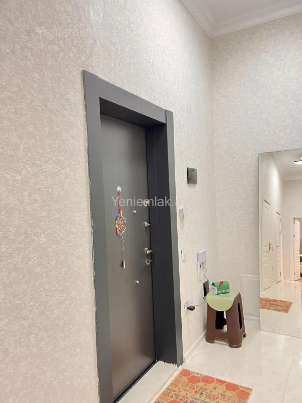 Satılır 2 otaqlı yeni tikili 72.8 m²