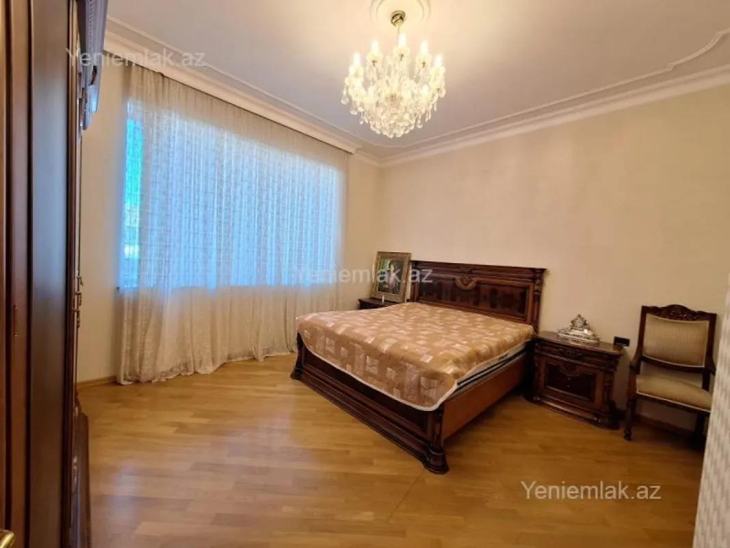 Satılır 3 otaqlı yeni tikili 179 m²