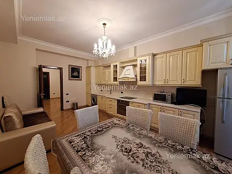 Satılır 3 otaqlı yeni tikili 179 m²