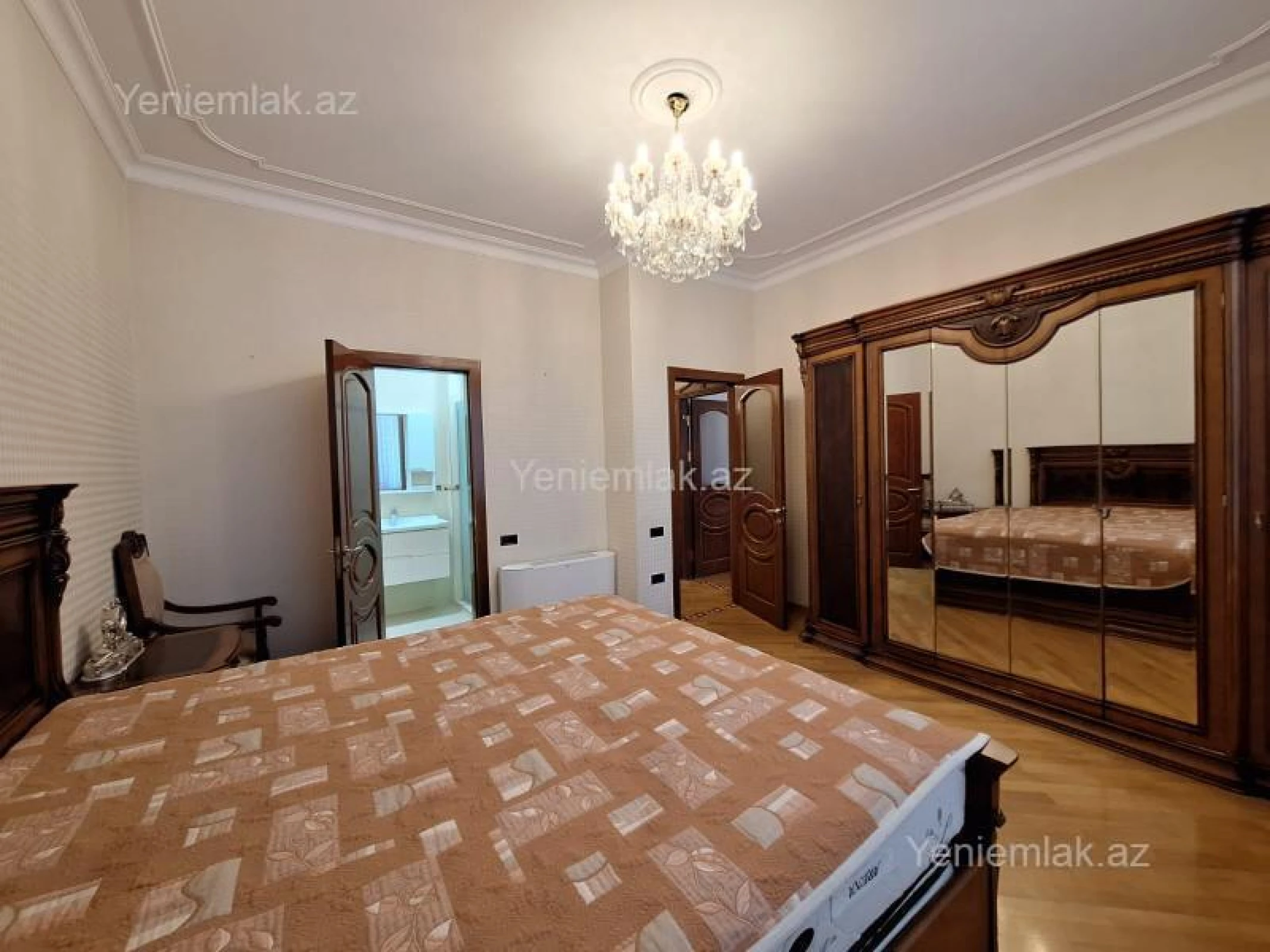 Satılır 3 otaqlı yeni tikili 179 m²