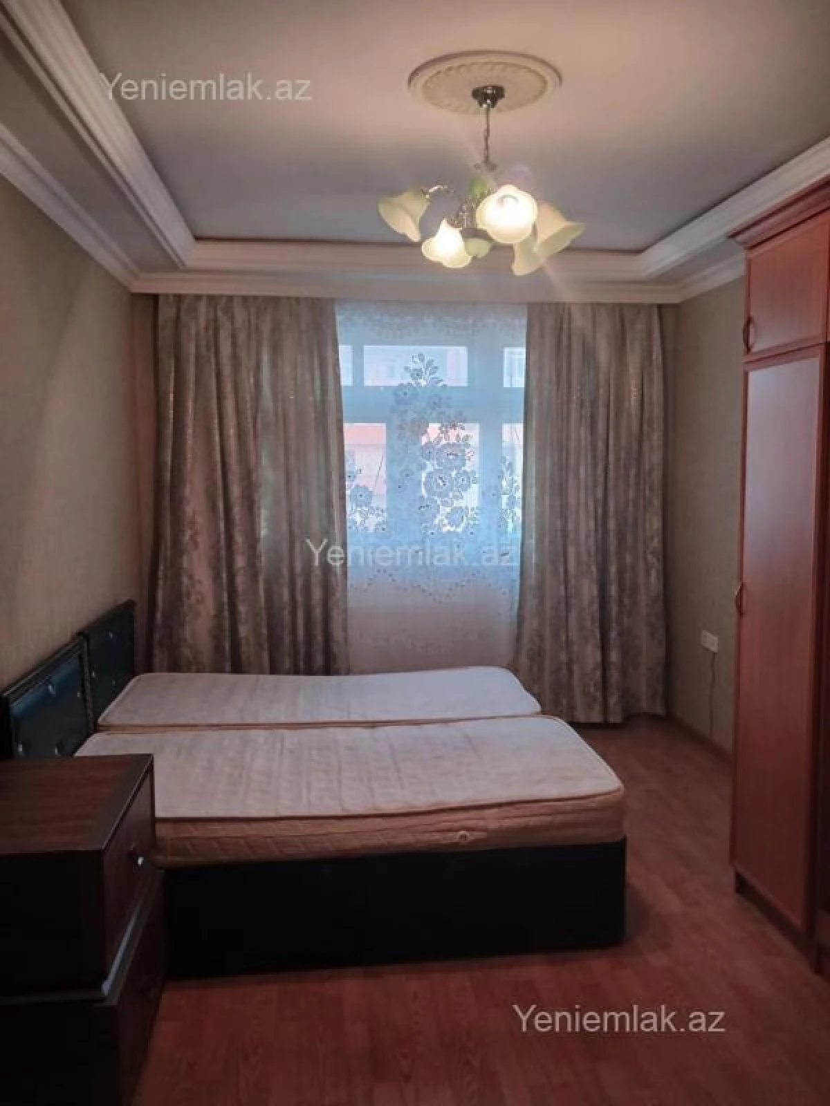 Satılır 3 otaqlı köhnə tikili 8 m²