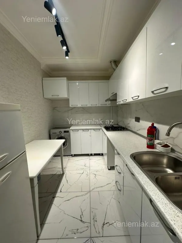 Satılır 3 otaqlı yeni tikili 62 m²