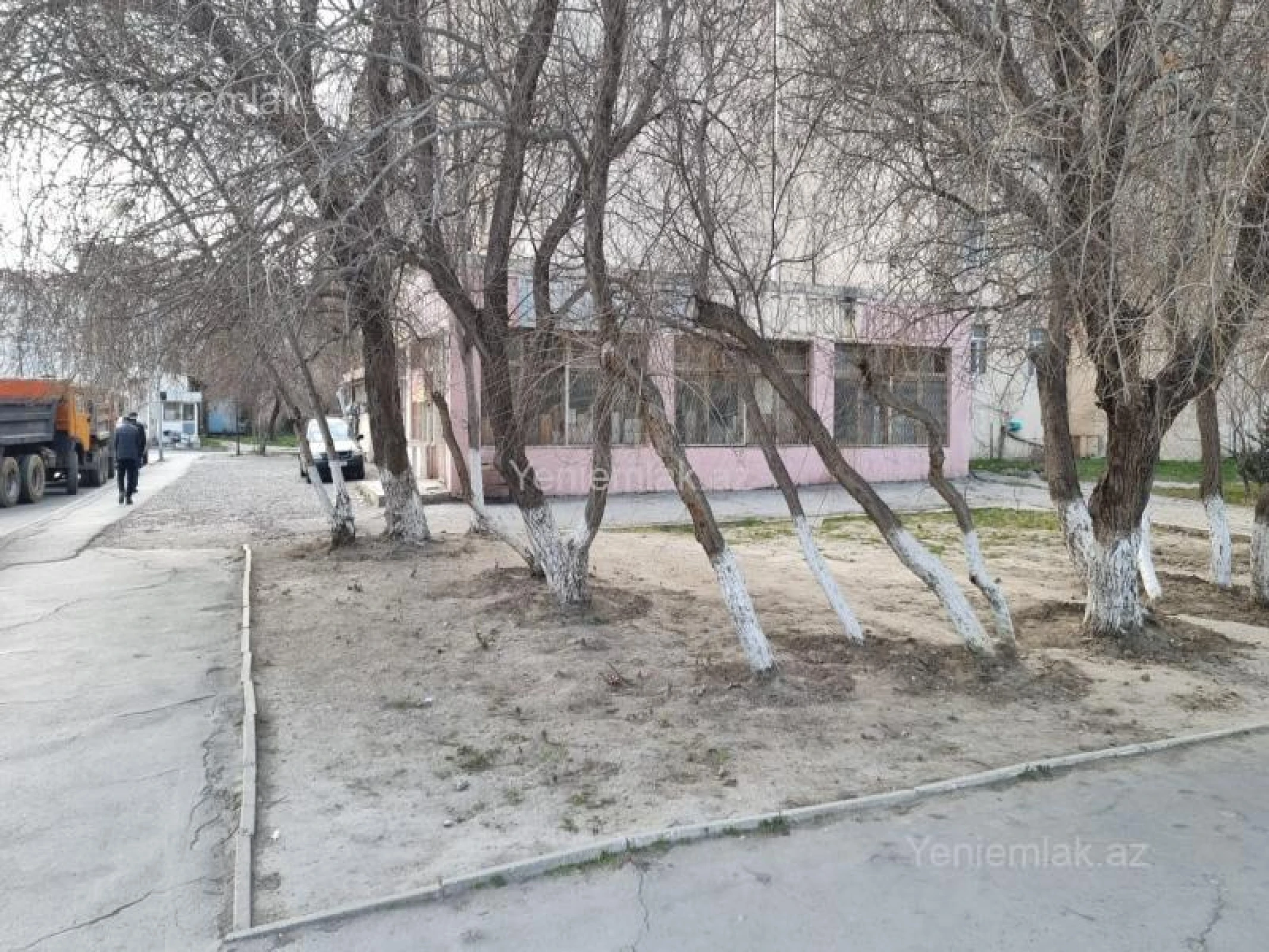 Satılır 1 otaqlı obyekt 201 m²