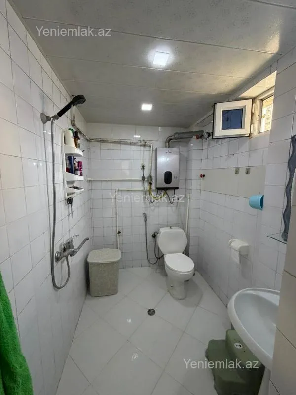 Satılır 2 otaqlı köhnə tikili 40 m²