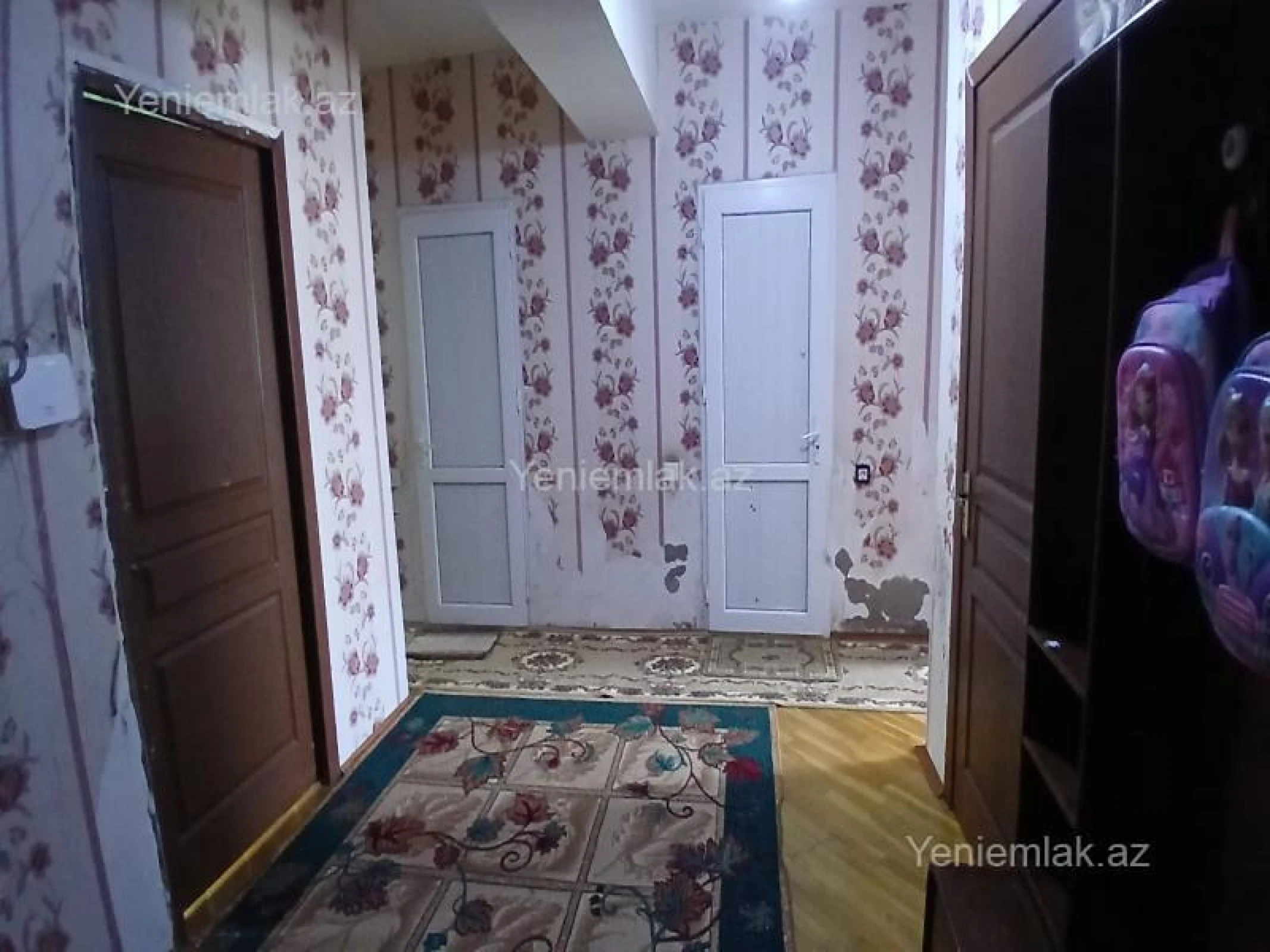 Satılır 4 otaqlı köhnə tikili 99 m²