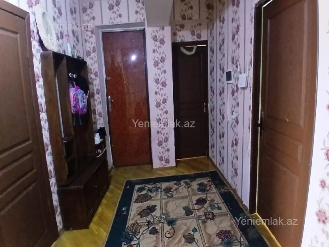 Satılır 4 otaqlı köhnə tikili 99 m²