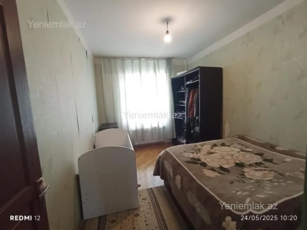 Satılır 4 otaqlı köhnə tikili 99 m²