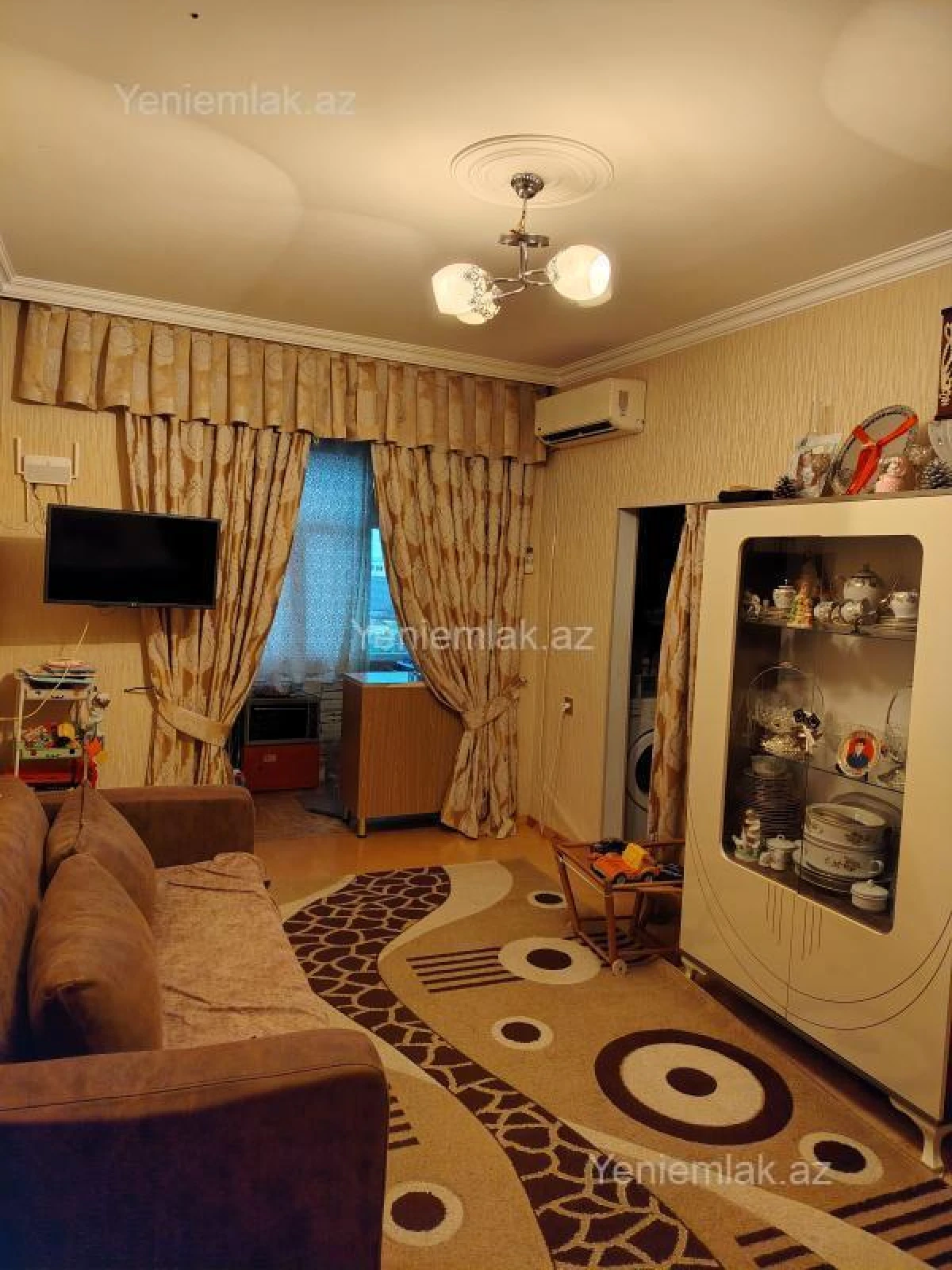 Satılır 2 otaqlı köhnə tikili 45 m²