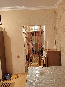 Satılır 2 otaqlı köhnə tikili 45 m²