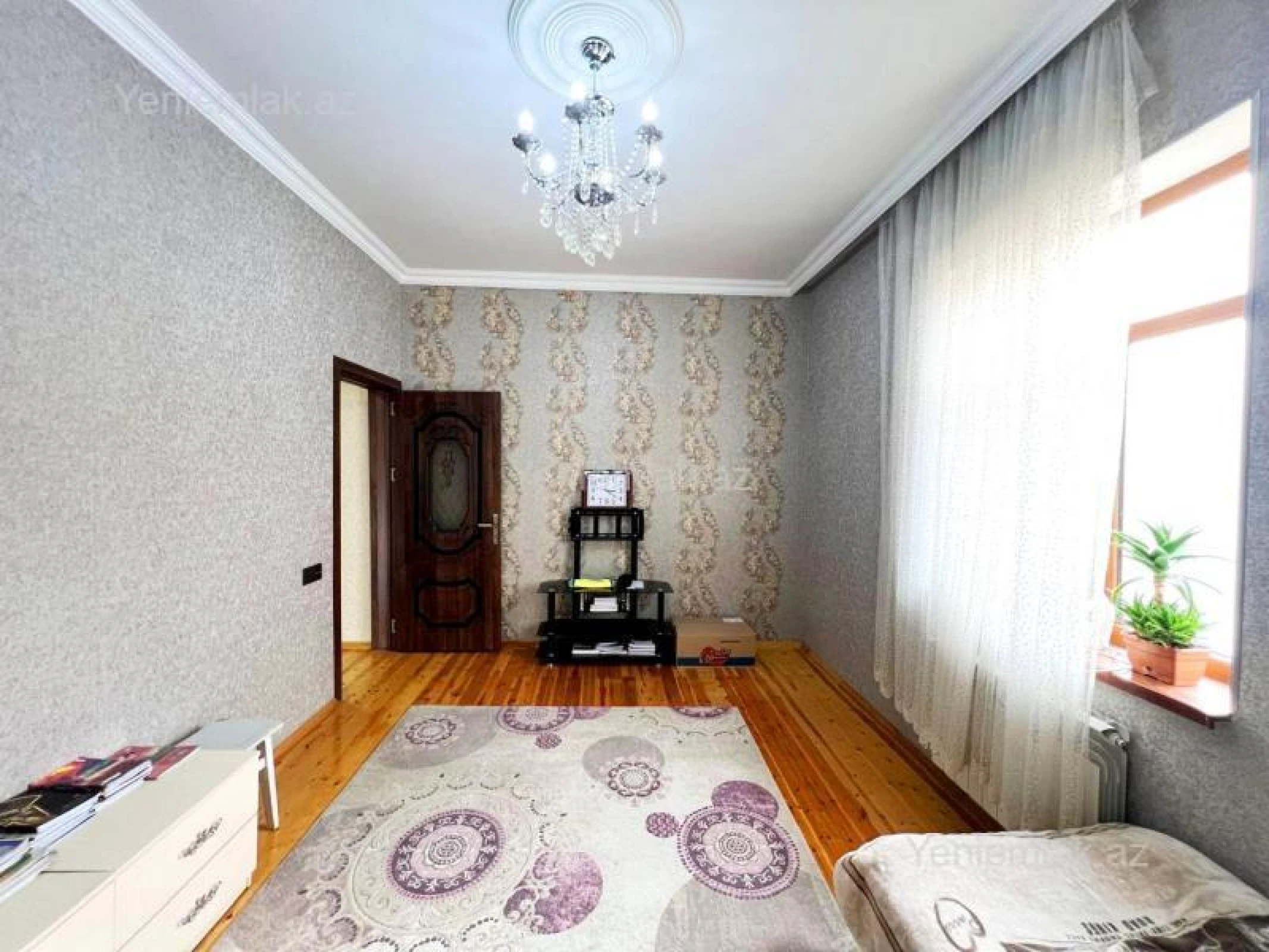 Satılır 6 otaqlı həyət evi 250 m²