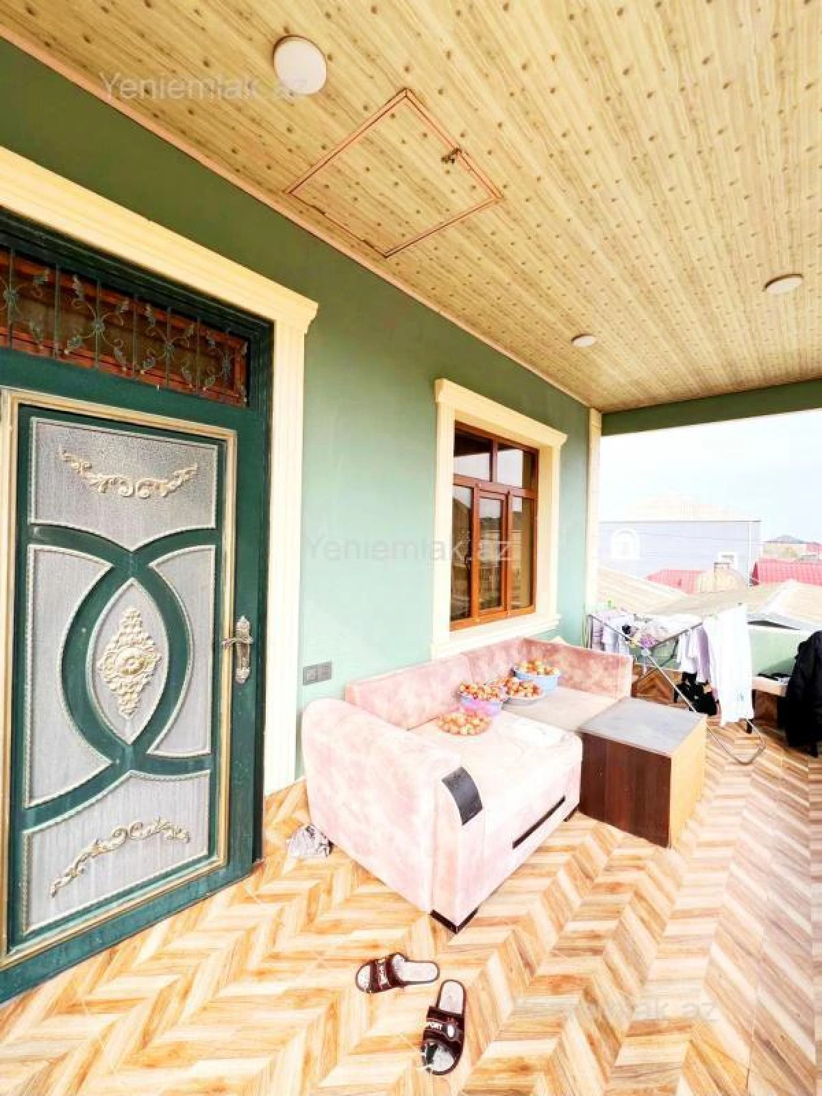 Satılır 6 otaqlı həyət evi 250 m²