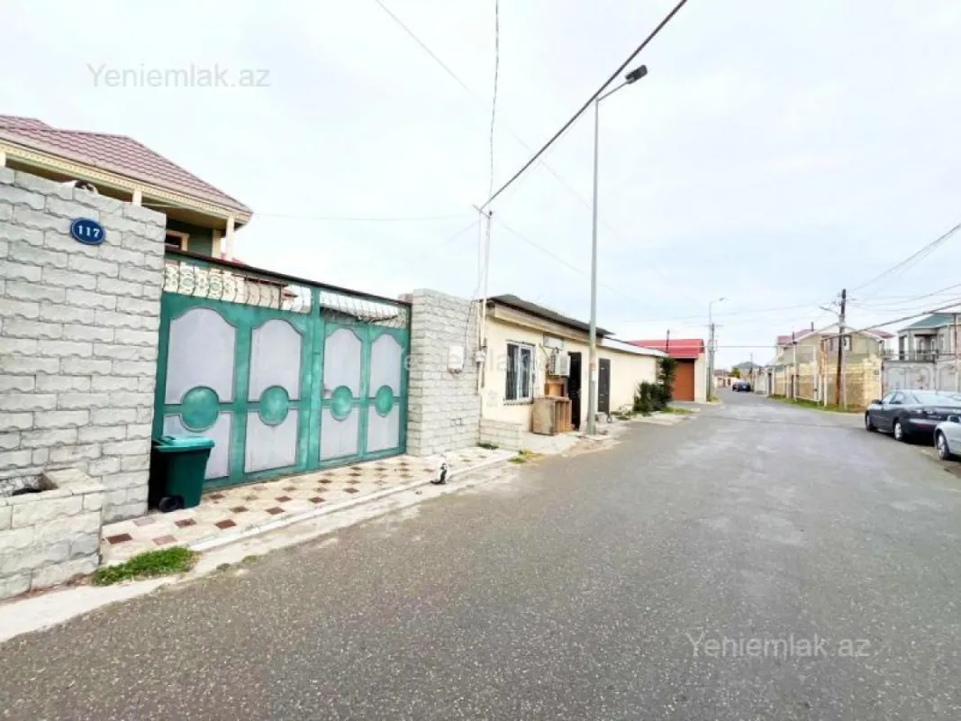 Satılır 6 otaqlı həyət evi 250 m²