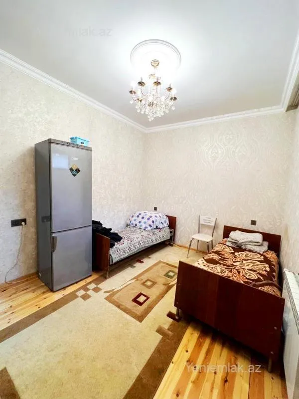 Satılır 6 otaqlı həyət evi 250 m²