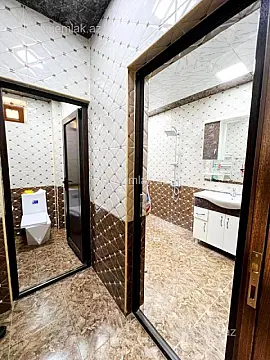 Satılır 6 otaqlı həyət evi 250 m²