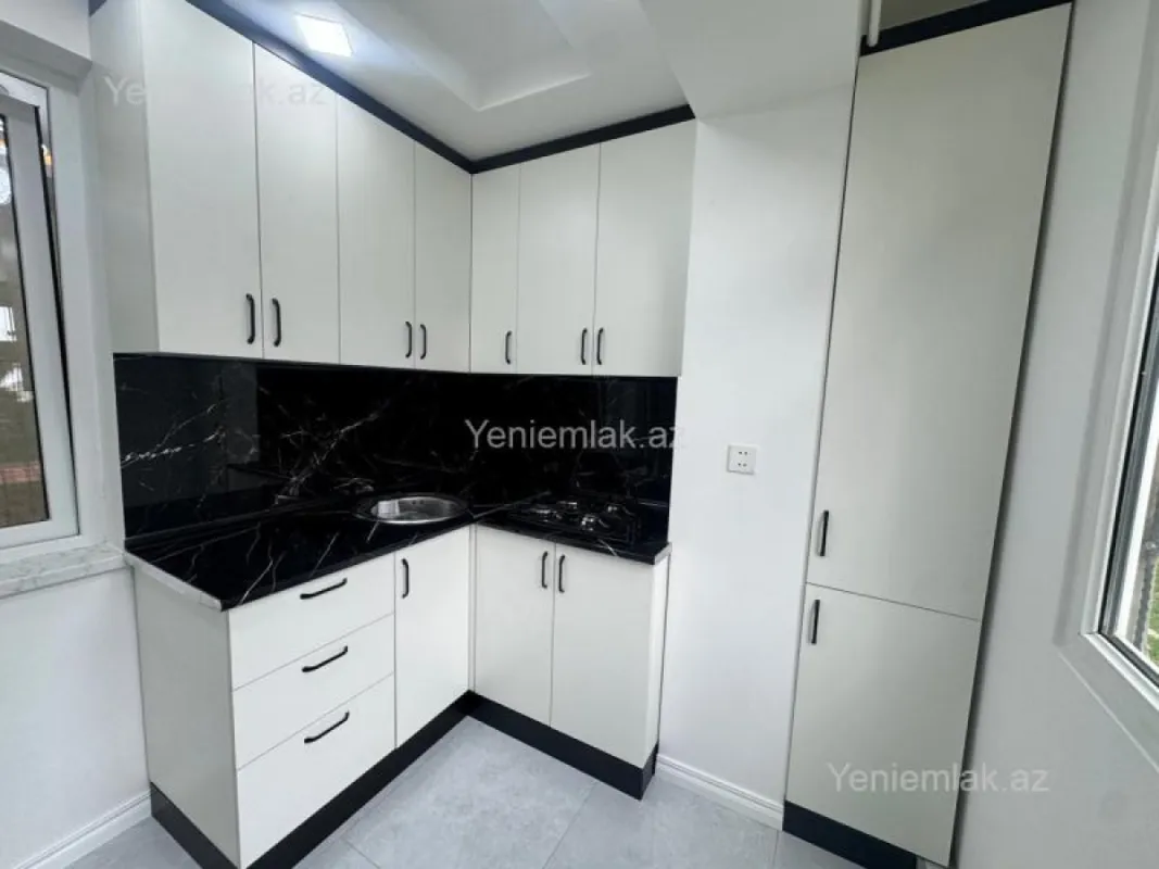Satılır 3 otaqlı köhnə tikili 65 m²