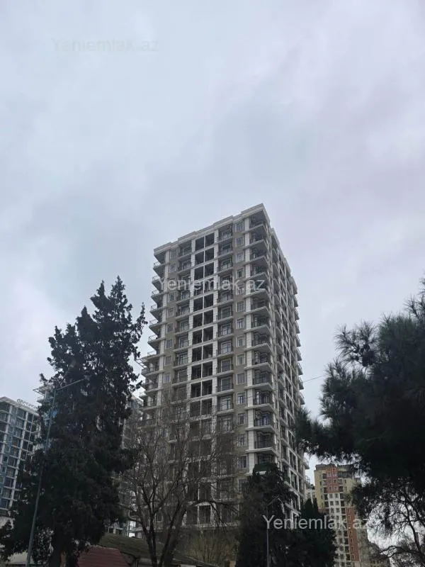 Satılır 4 otaqlı yeni tikili 181 m²