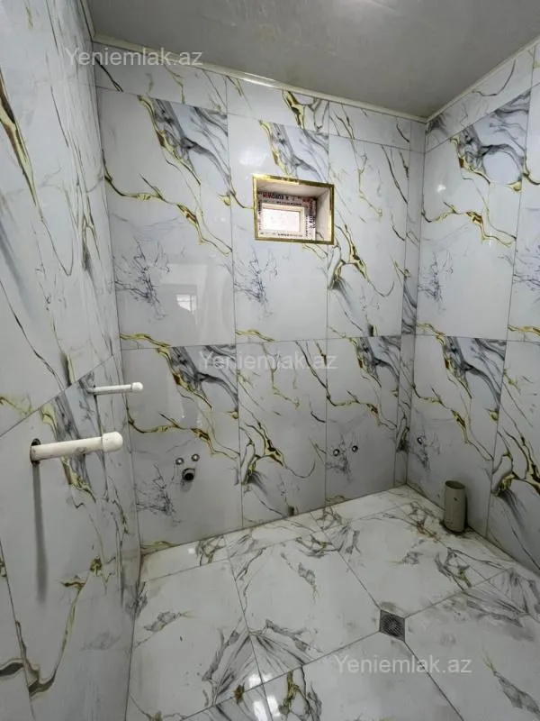 Satılır 4 otaqlı həyət evi 100 m²