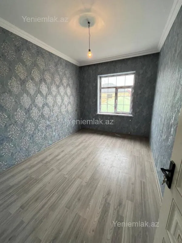 Satılır 4 otaqlı həyət evi 100 m²