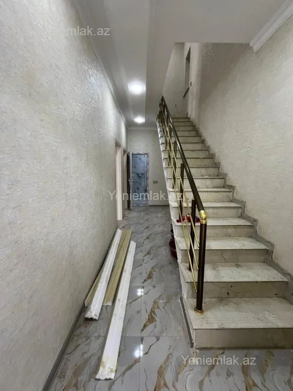 Satılır 4 otaqlı həyət evi 100 m²