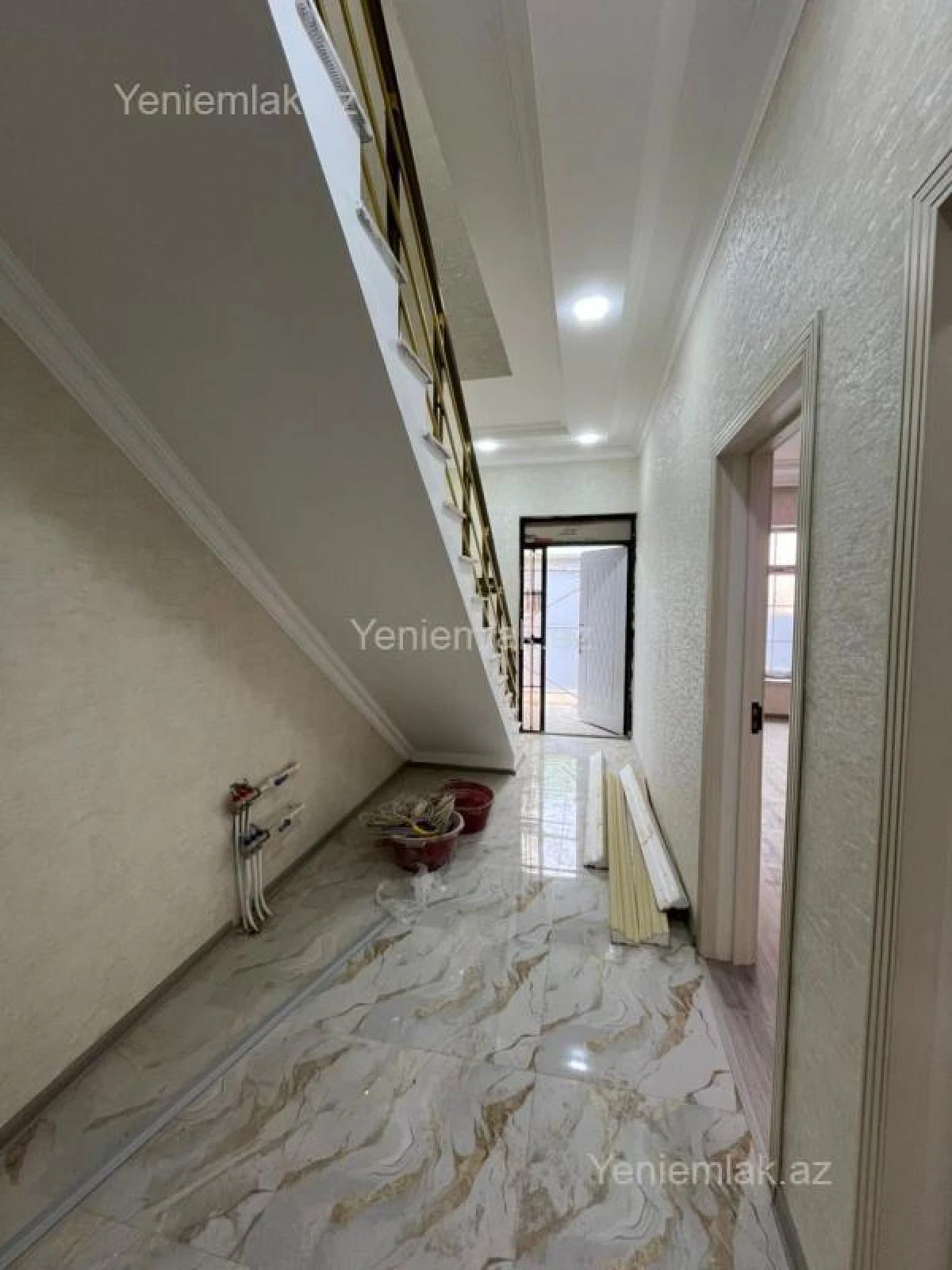 Satılır 4 otaqlı həyət evi 100 m²